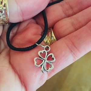 Silver four leaf clover heart black 18 necklace